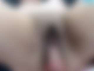Live cam show with Elizabeth-Wild - Small Ass on Big Tits
