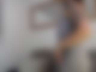 luc11m0r3's Live Sex Cam Show