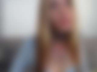 luc11m0r3's Live Sex Cam Show