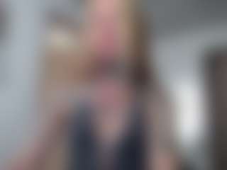 luc11m0r3's Live Sex Cam Show