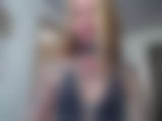 luc11m0r3's Live Sex Cam Show