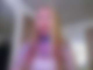 luc11m0r3's Live Sex Cam Show