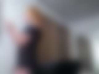 luc11m0r3's Live Sex Cam Show