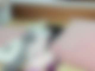 Live cam show with AlexissNight - Green Eyes on livesuperchat.net