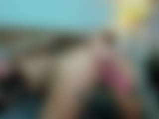 Live cam show with AlexissNight - Small Ass on Gym Cam Girls