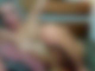 Live cam show with AlexissNight - Small Ass on Milfs Live