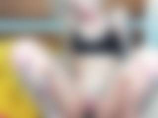 Live cam show with AlexissNight - Small Ass on friskycurves.com