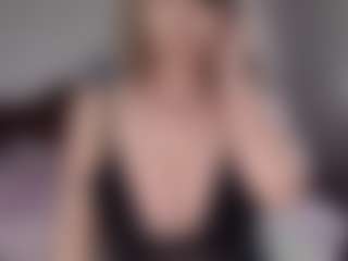Lara's Live Sex Cam Show