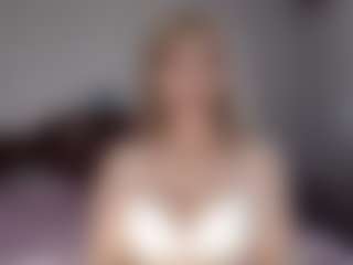 Lara's Live Sex Cam Show