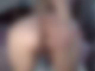 Lara's Live Sex Cam Show