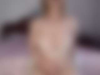 Lara's Live Sex Cam Show