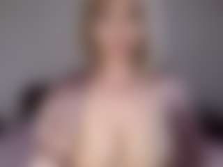 Lara's Live Sex Cam Show
