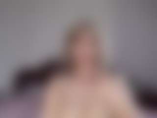 Lara's Live Sex Cam Show