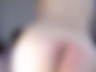 Lara's Live Sex Cam Show