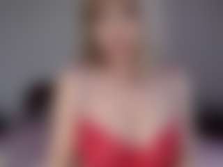 Live cam show with Lara - Lovense on CamwithHer