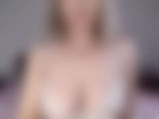 Lara's Live Sex Cam Show