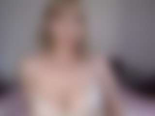 Lara's Live Sex Cam Show