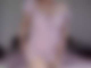 Live cam show with Lara - Asian Curvy on xxxlivecams.org