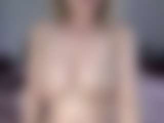 Lara's Live Sex Cam Show