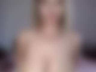 Lara's Live Sex Cam Show