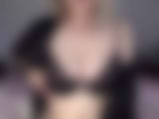 Lara's Live Sex Cam Show