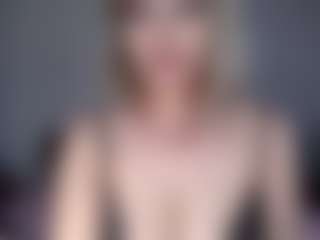 Lara's Live Sex Cam Show