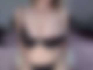Lara's Live Sex Cam Show