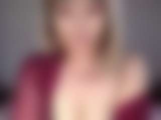 Lara's Live Sex Cam Show