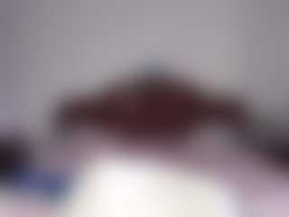 Live cam show with Lara - Chubby on boobsie.com