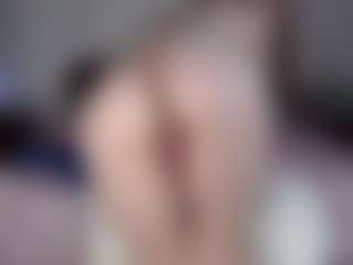 Live cam show with Lara - Chubby on sexytreat.net