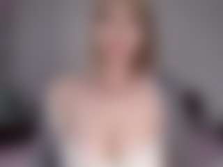 Live cam show with Lara - Strip Asian on CSO-WL