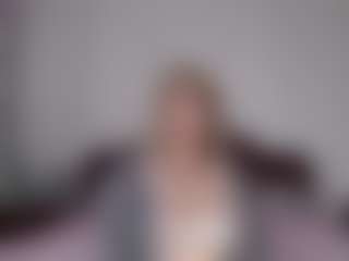 Live cam show with Lara - Amateur on crypto-cams