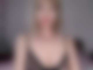 Live cam show with Lara - Asian MILF on Cam Slut