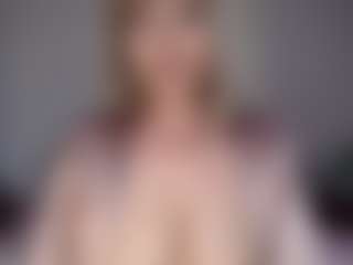 Live cam show with Lara - Bedroom Asian on Hubzter Live