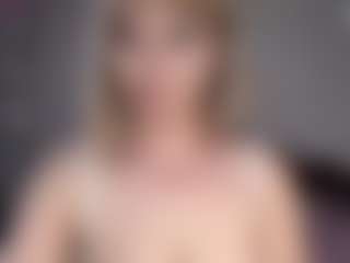 Lara's Live Sex Cam Show