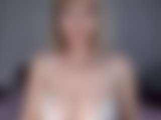 Live cam show with Lara - Trimmed Asian on Porn Luv