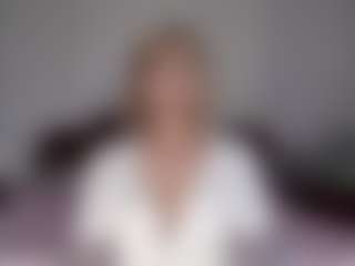 Lara's Live Sex Cam Show