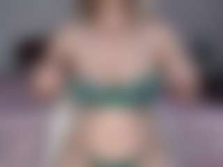 Lara's Live Sex Cam Show