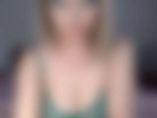 Lara's Live Sex Cam Show