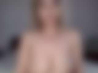 Lara's Live Sex Cam Show