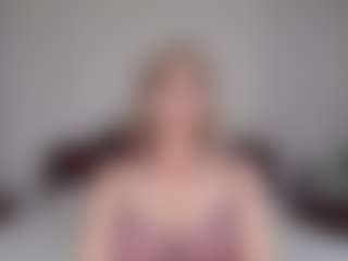 Lara's Live Sex Cam Show