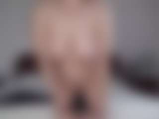 Live cam show with Lara - Asian Amateur on Chatstar