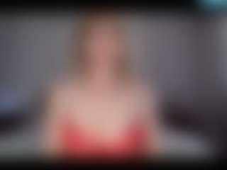 Live cam show with Lara - Fetish MILF on Instabang