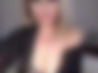 Live cam show with Lara - Amateur on madthumbs