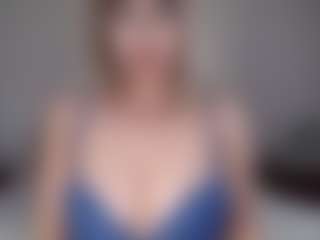 Lara's Live Sex Cam Show