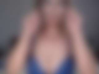 Live cam show with Lara - Asian MILF on mypornchat.com