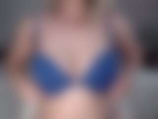 Lara's Live Sex Cam Show
