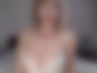 Lara's Live Sex Cam Show