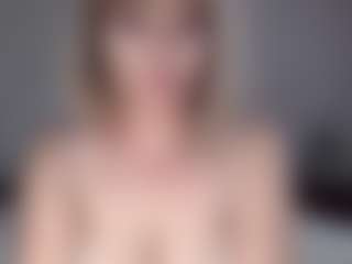 Lara's Live Sex Cam Show