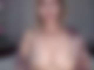 Lara's Live Sex Cam Show